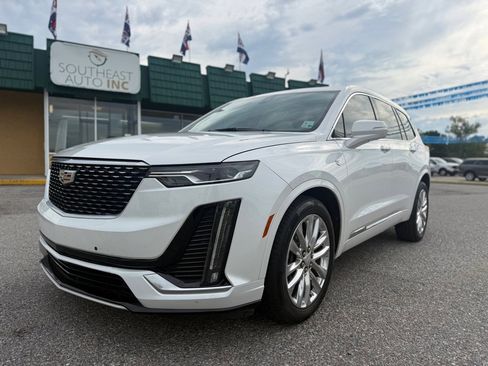 Used 2020 Cadillac XT6 Premium Luxury image 33