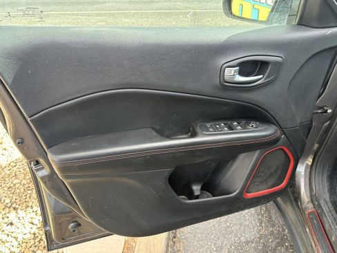 Used 2019 Jeep Compass Trailhawk w/ Leather Interior Group image 10