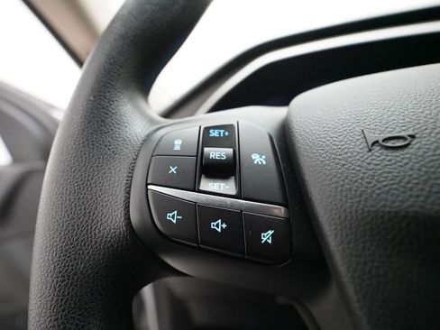 Used 2020 Ford Escape SE image 17