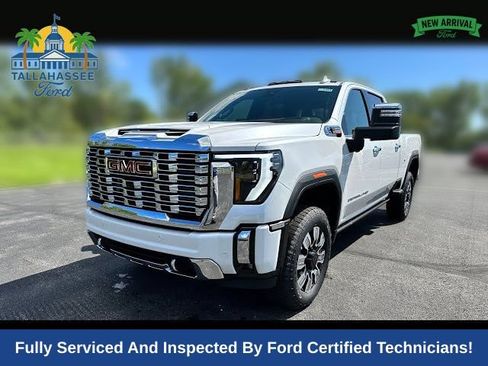 Used 2024 GMC Sierra 2500 Denali w/ Denali Reserve Package AWD/4WD image 1