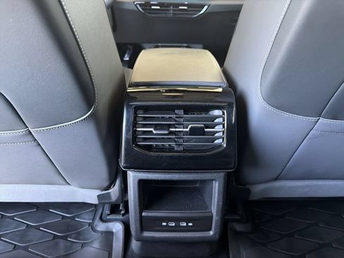 Used 2023 Volkswagen ID.4 Pro S AWD/4WD image 22