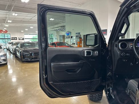 Used 2022 Jeep Wrangler Unlimited Sport AWD/4WD image 12