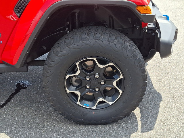 Used 2021 Jeep Wrangler Unlimited Rubicon 4xe w/ Cold Weather Group AWD/4WD image 28