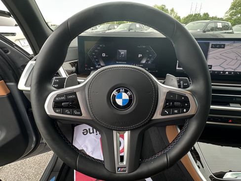 Certified 2025 BMW X5 M60i AWD/4WD image 19