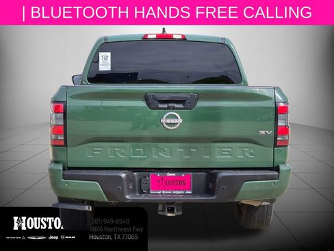 Used 2022 Nissan Frontier SV w/ Technology Package RWD image 5