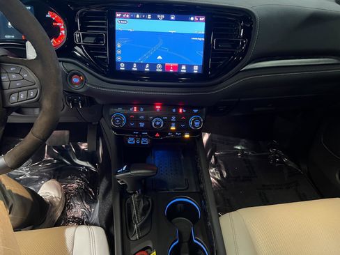 Used 2025 Dodge Durango SRT Hellcat AWD/4WD image 17