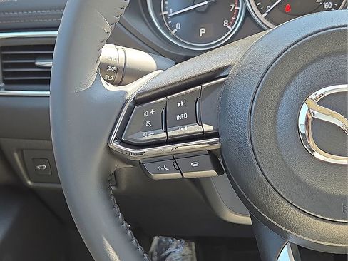 New 2025 MAZDA CX-5 AWD 2.5 S w/ Preferred Package image 17