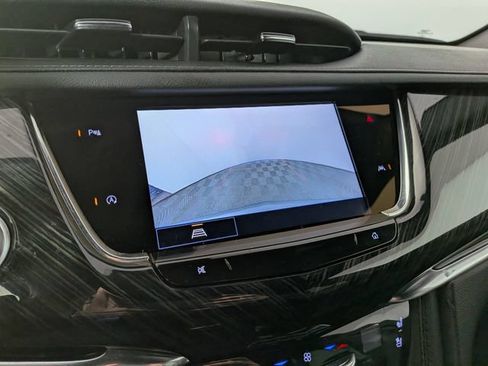 Used 2023 Cadillac XT6 Premium Luxury FWD image 5