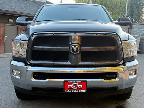 Used 2017 RAM 2500 Tradesman w/ Chrome Appearance Group image 3