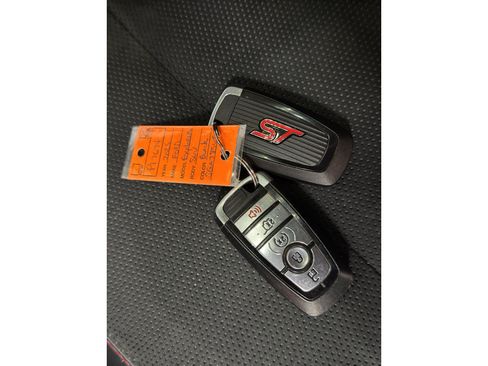 Used 2025 Ford Explorer ST AWD/4WD image 44