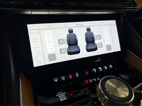 Used 2022 Jeep Grand Wagoneer Series III w/ Rear Seat Video Group 1 image 19