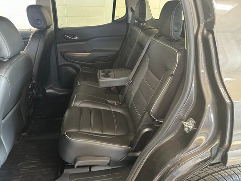 Used 2019 GMC Acadia Denali w/ Technology Package image 36