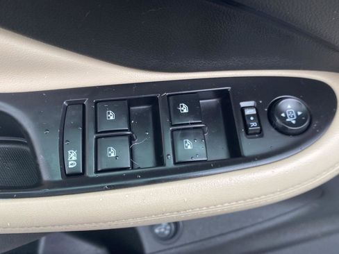 Used 2019 Buick Envision Preferred AWD/4WD image 17