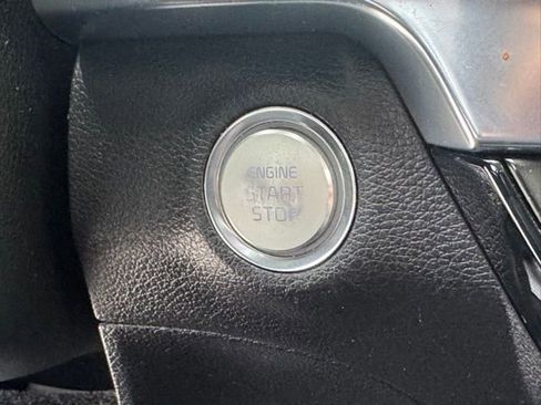 Certified 2022 Kia Telluride S image 25