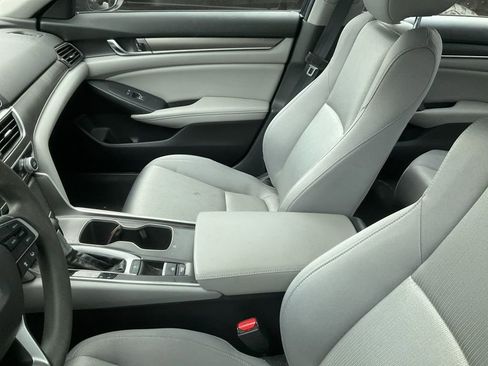 Used 2020 Honda Accord LX image 9