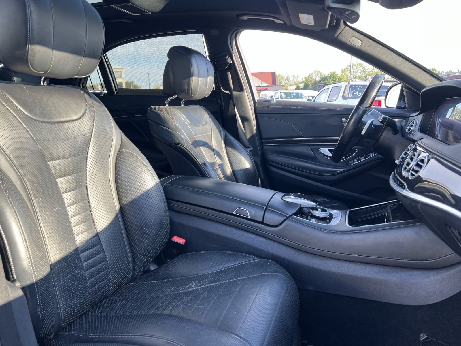 Used 2019 Mercedes-Benz S 560 4MATIC Sedan image 26
