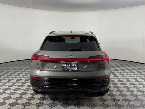 Used 2024 Audi Q8 e-tron Premium Plus w/ Premium Plus Package AWD/4WD image 9