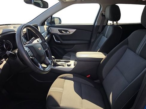 Used 2024 Chevrolet Blazer LT w/ Convenience Package FWD image 11