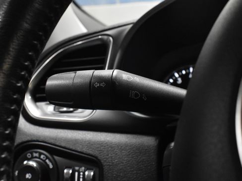 Used 2021 Jeep Renegade Limited w/ Sun & Sound Group AWD/4WD image 14