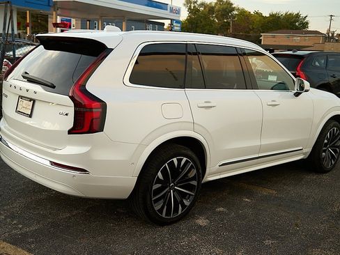 New 2025 Volvo XC90 B6 Plus w/ Protection Package Premier image 9
