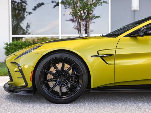 Used 2025 Aston Martin V8 Vantage Coupe RWD image 39