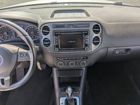 Used 2013 Volkswagen Tiguan S AWD/4WD image 19