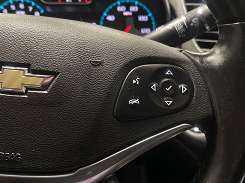 Used 2018 Chevrolet Impala LT FWD image 7
