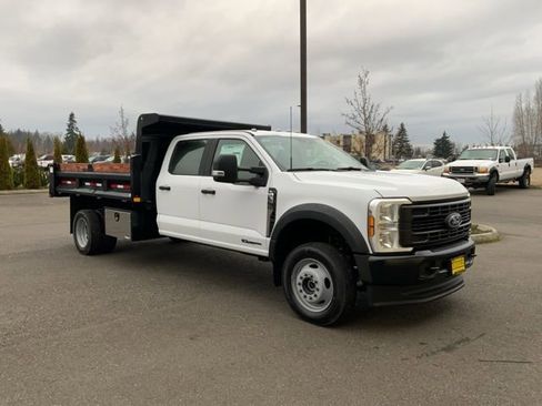 Used 2024 Ford F550 4x4 Crew Cab Super Duty image 3