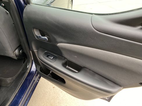 Used 2013 Dodge Avenger SE image 11