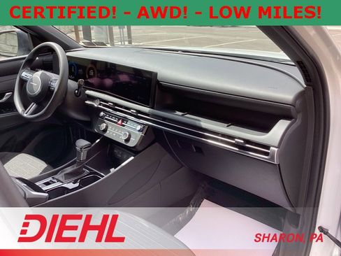 Certified 2025 Hyundai Santa Cruz SE image 19