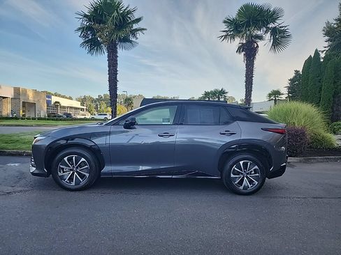 Certified 2023 Lexus RZ 450e Premium w/ Technology Package AWD/4WD image 2