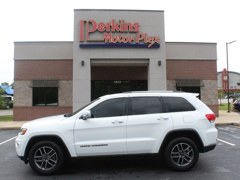Used 2019 Jeep Grand Cherokee Limited AWD/4WD image 9
