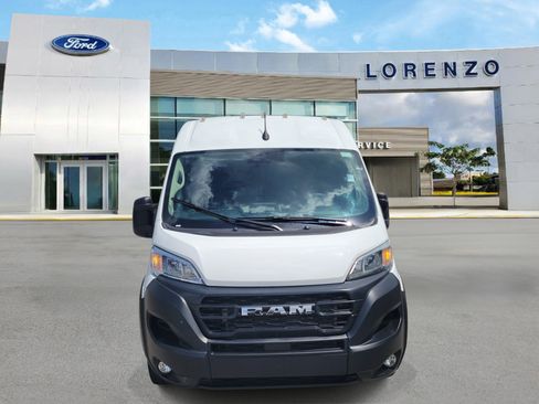 Used 2026 RAM ProMaster 2500 w/ Convenience Group FWD image 2