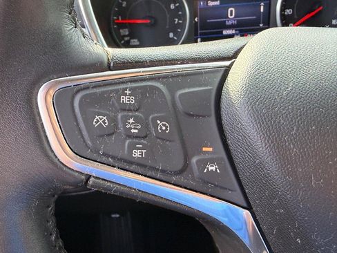 Used 2020 Chevrolet Equinox LT FWD image 18