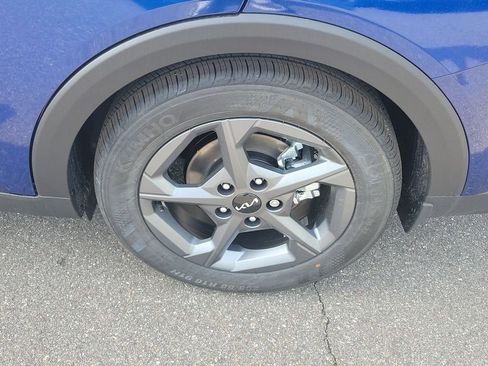 New 2026 Kia K4 LXS image 36