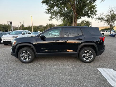 Used 2026 GMC Terrain Elevation FWD image 2