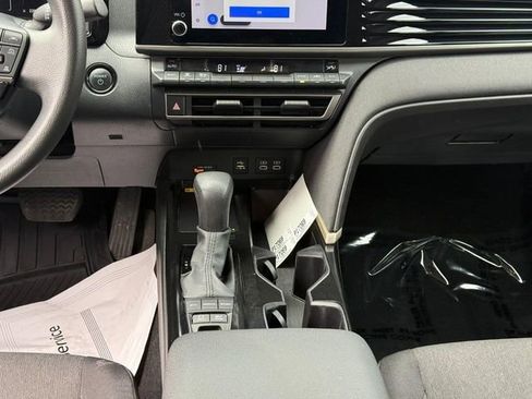 Used 2025 Toyota Camry LE image 14