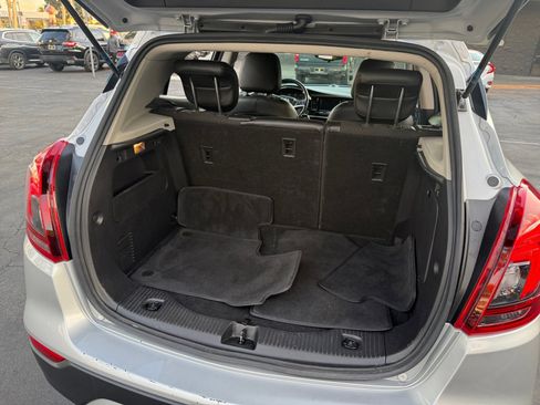 Used 2022 Buick Encore Preferred w/ Safety Package image 16