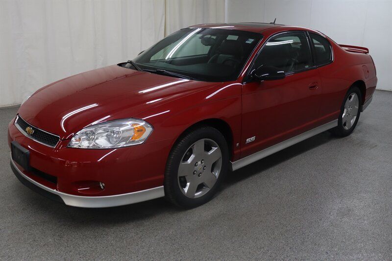 Used 2007 Chevrolet Monte Carlo SS w/ Convenience Package FWD image 3