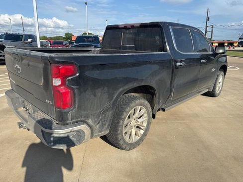 Used 2021 Chevrolet Silverado 1500 LTZ w/ LTZ Premium Package AWD/4WD image 8