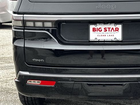 New 2026 Jeep Grand Wagoneer L 4DR 4WD image 11