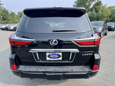 Used 2019 Lexus LX 570 4WD w/ Luxury Package image 6