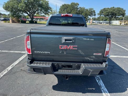 Used 2015 GMC Canyon SLE w/ All-Terrain Package image 6