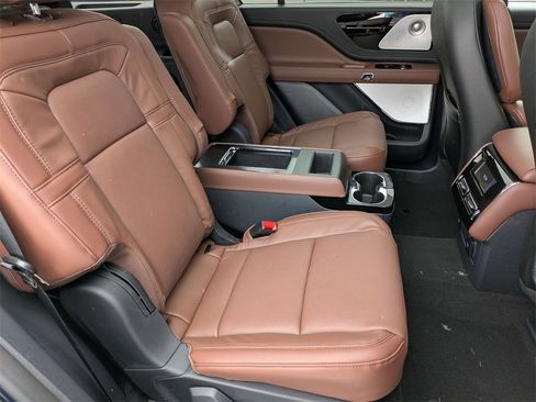 New 2026 Lincoln Aviator Reserve image 28