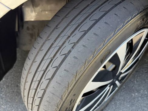 Used 2012 Toyota Prius C Two image 33