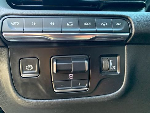 Used 2021 Cadillac Escalade Sport w/ Driver Assist Tech Package AWD/4WD image 26