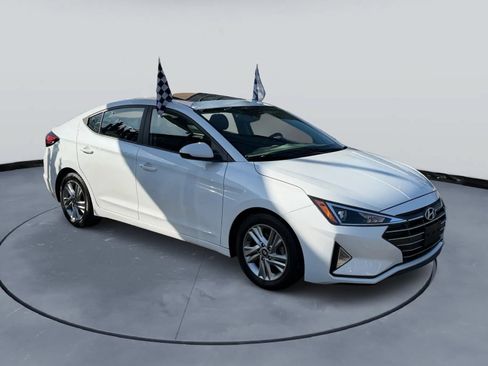 Used 2020 Hyundai Elantra Value Edition w/ Cargo Package (C1) FWD image 3