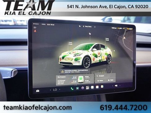 Used 2022 Tesla Model Y Long Range AWD/4WD image 27
