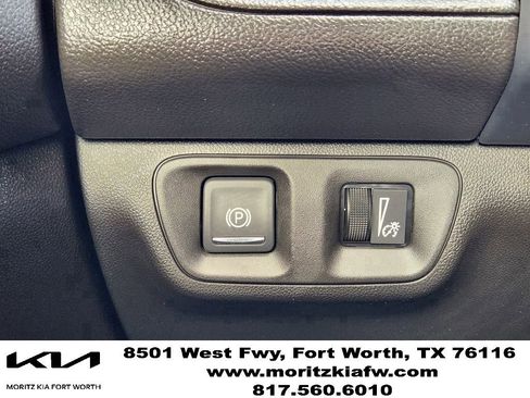 Used 2023 GMC Acadia SLE w/ Driver Convenience Package FWD image 21