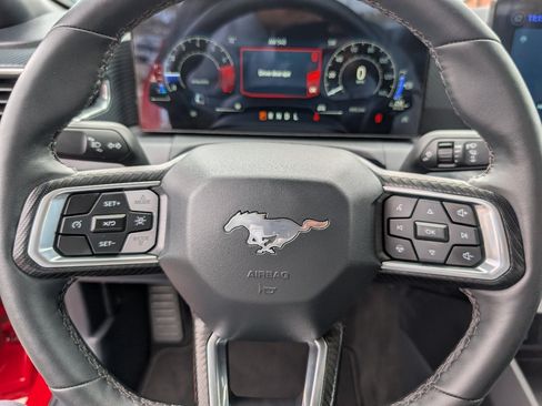 Used 2026 Ford Mustang Coupe RWD image 17